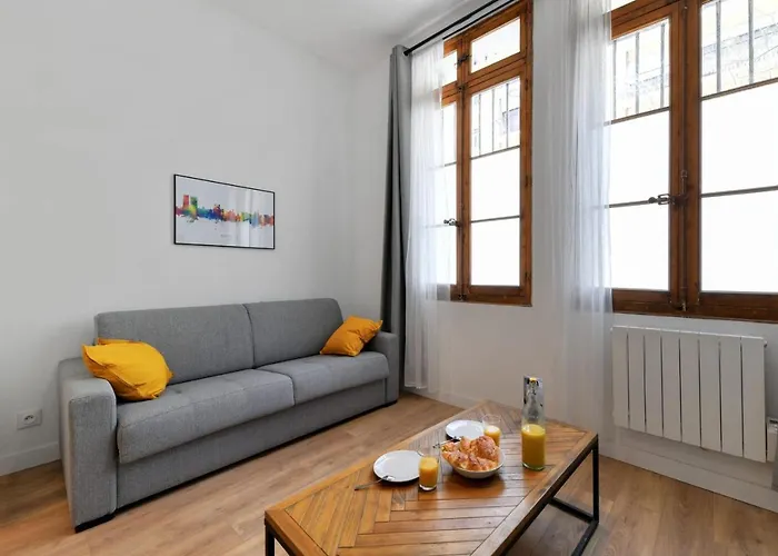 Cosy Studio 9 Minutes From The Port Away In Marseille - Welkeys
