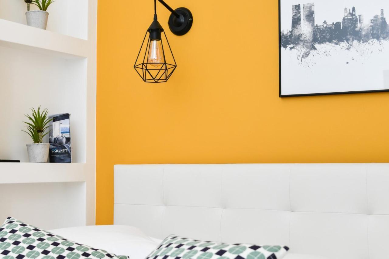 Apartment Cosy Studio 9 Minutes From The Port Away In - Welkeys Marseilles